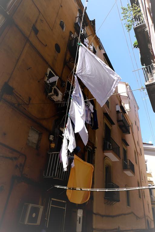 Ferienwohnung La 'Nziria Neapel Exterior foto